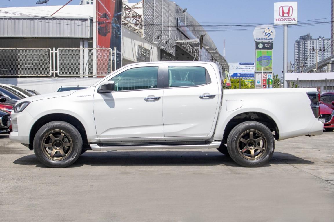 Isuzu Dmax Cab4 Hilander 1.9 Z A/T 2021 *SK2046*